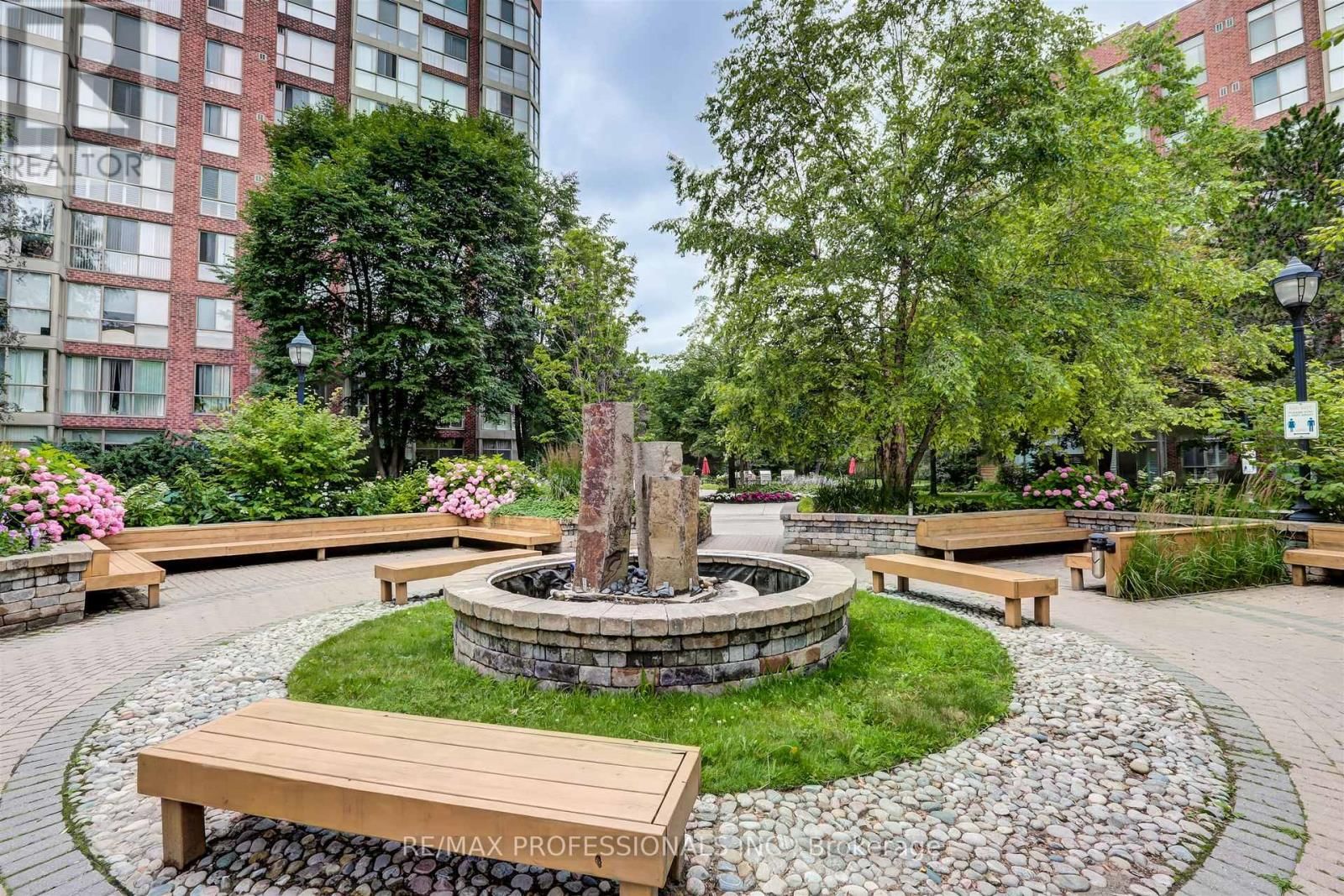 620 - 20 SOUTHPORT STREET Image 41