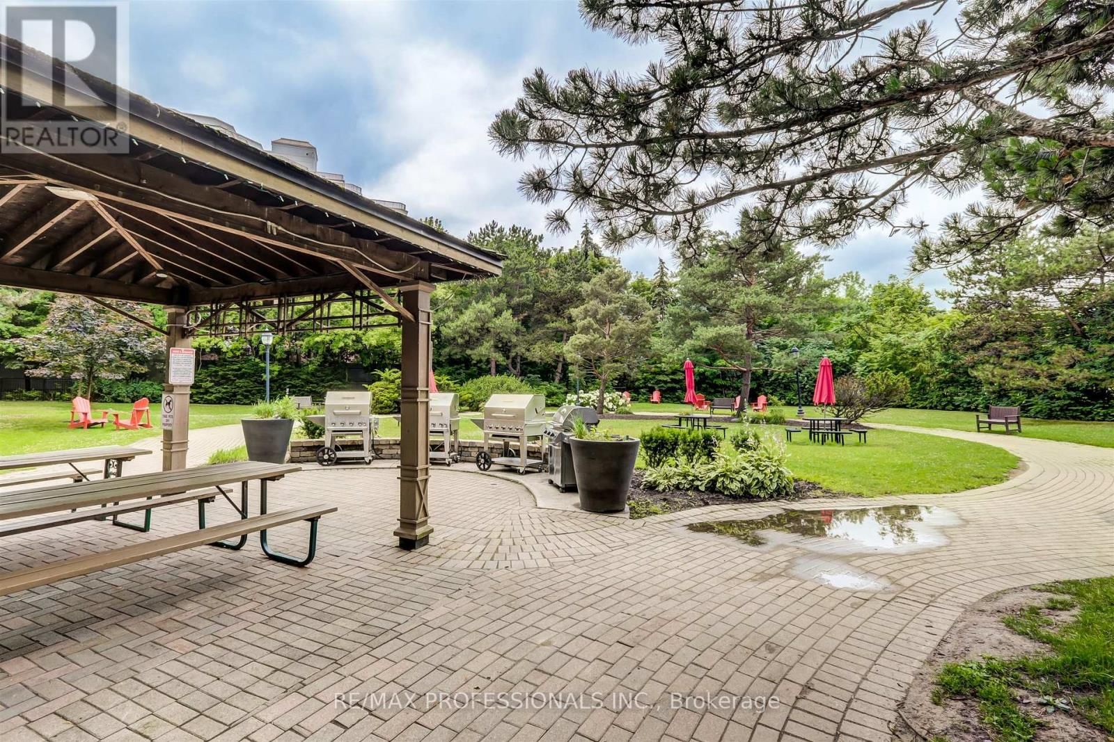 620 - 20 SOUTHPORT STREET Image 42