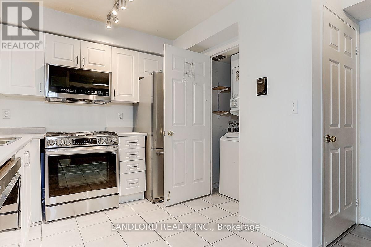 811 - 190 MANITOBA STREET Image 13