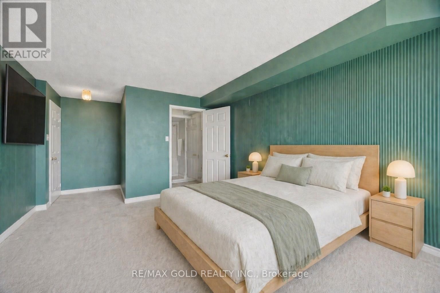 908 - 2091 HURONTARIO STREET Image 24