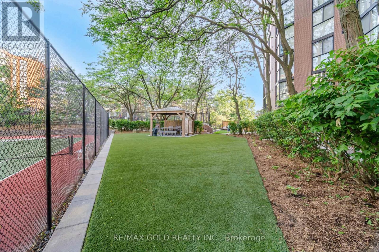 908 - 2091 HURONTARIO STREET Image 43