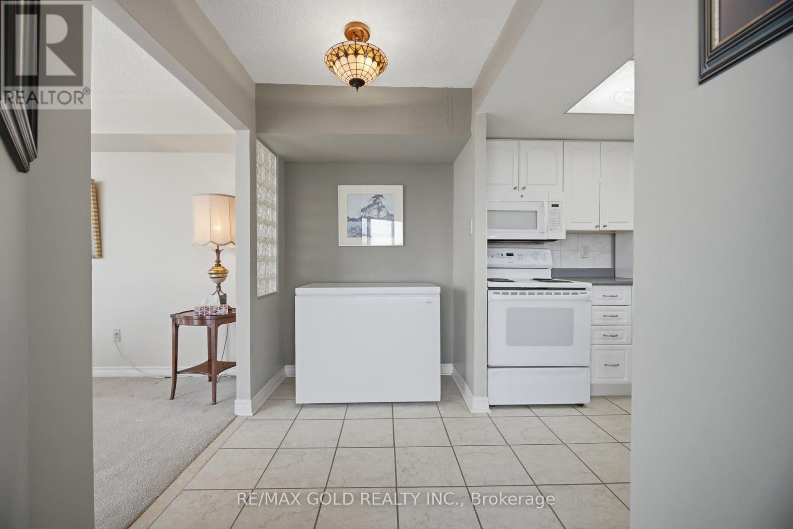 908 - 2091 HURONTARIO STREET Image 6