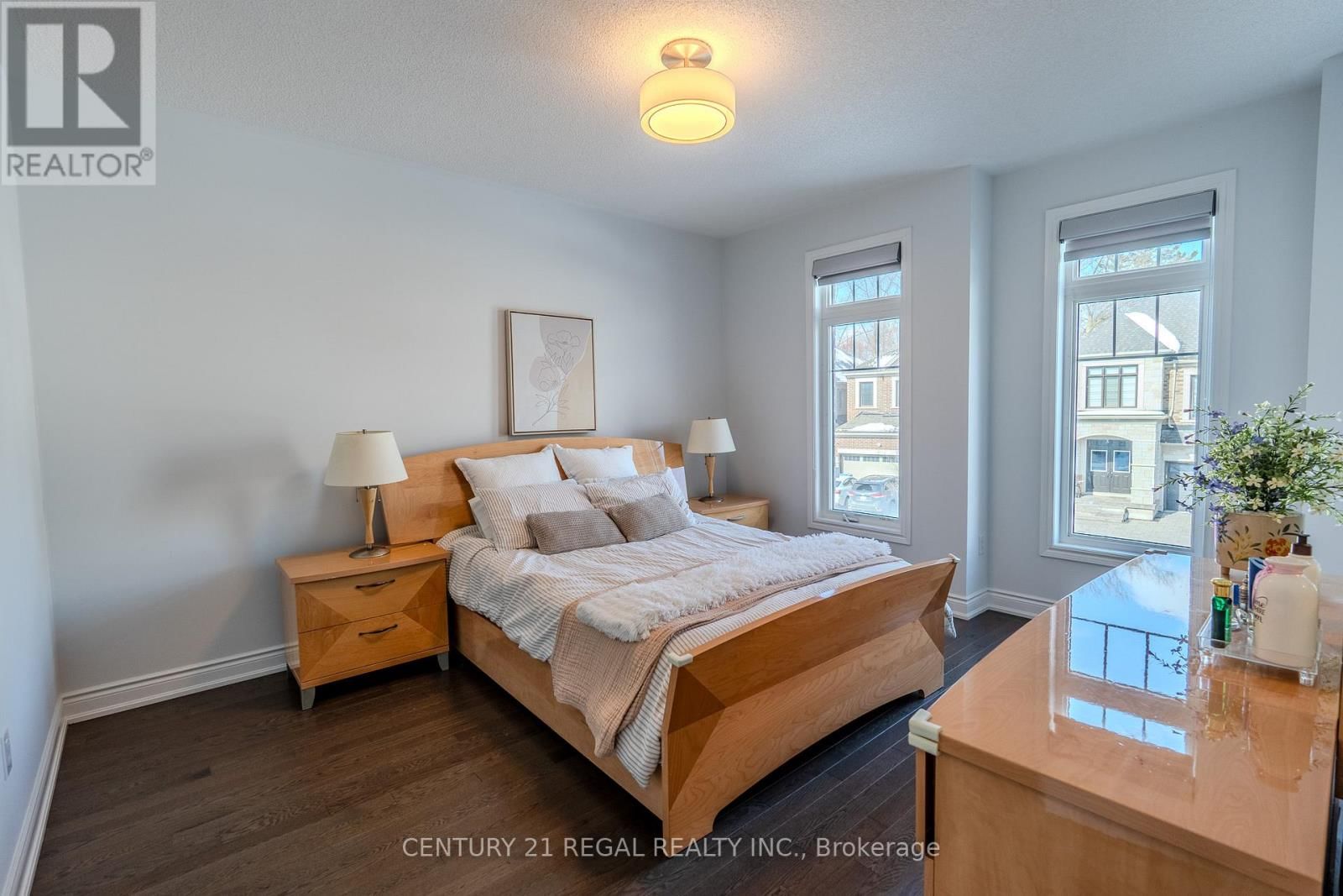 25 ELYSIAN FIELDS CIRCLE Image 22