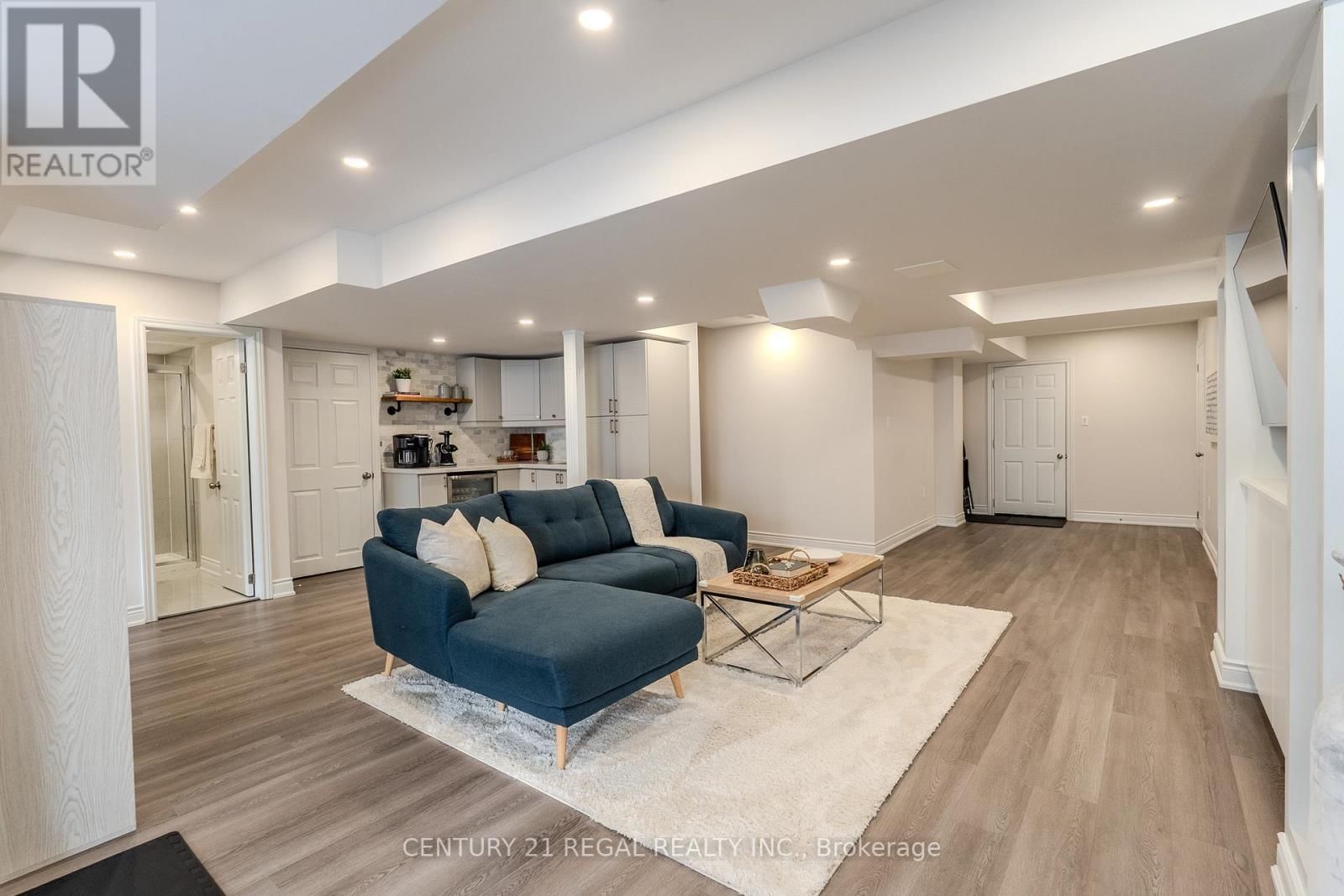 25 ELYSIAN FIELDS CIRCLE Image 30