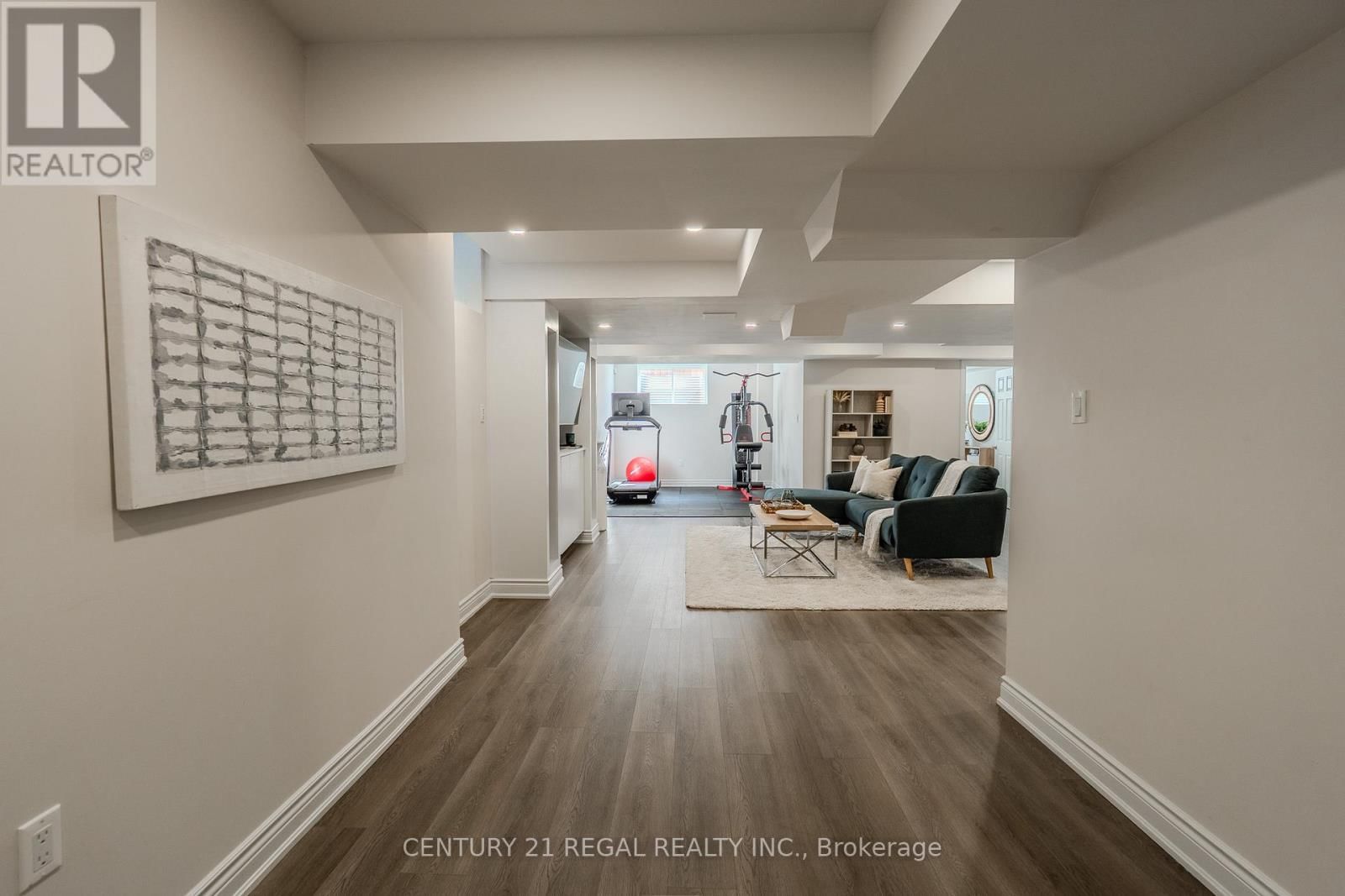 25 ELYSIAN FIELDS CIRCLE Image 32