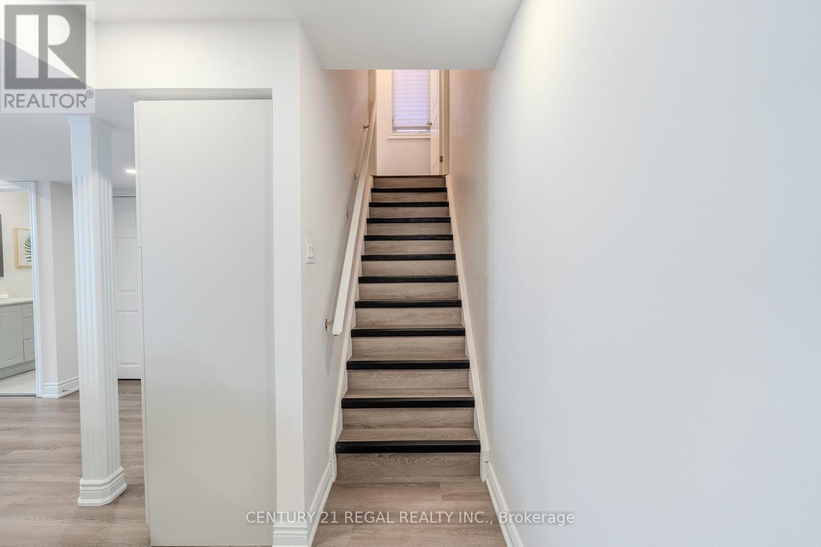 25 ELYSIAN FIELDS CIRCLE Image 37