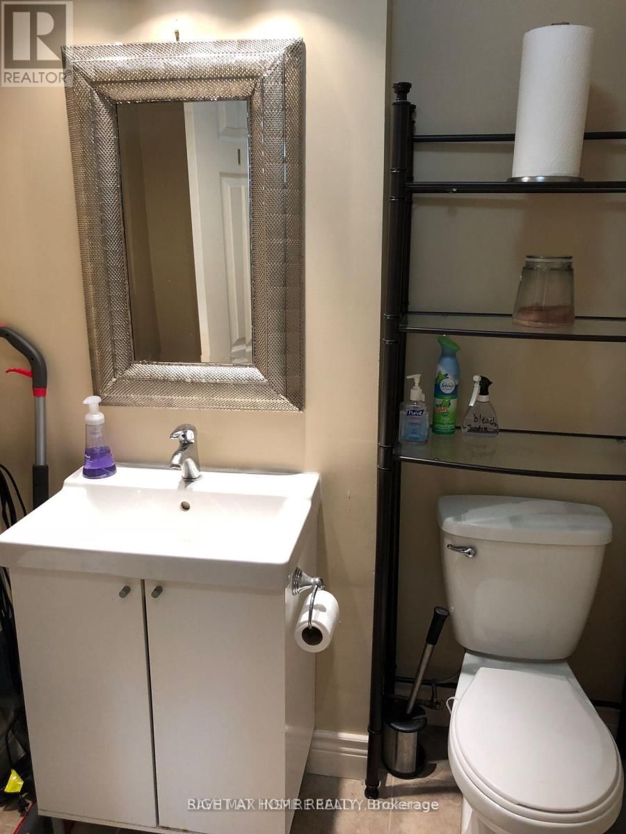 1525 ALBION ROAD Image 11