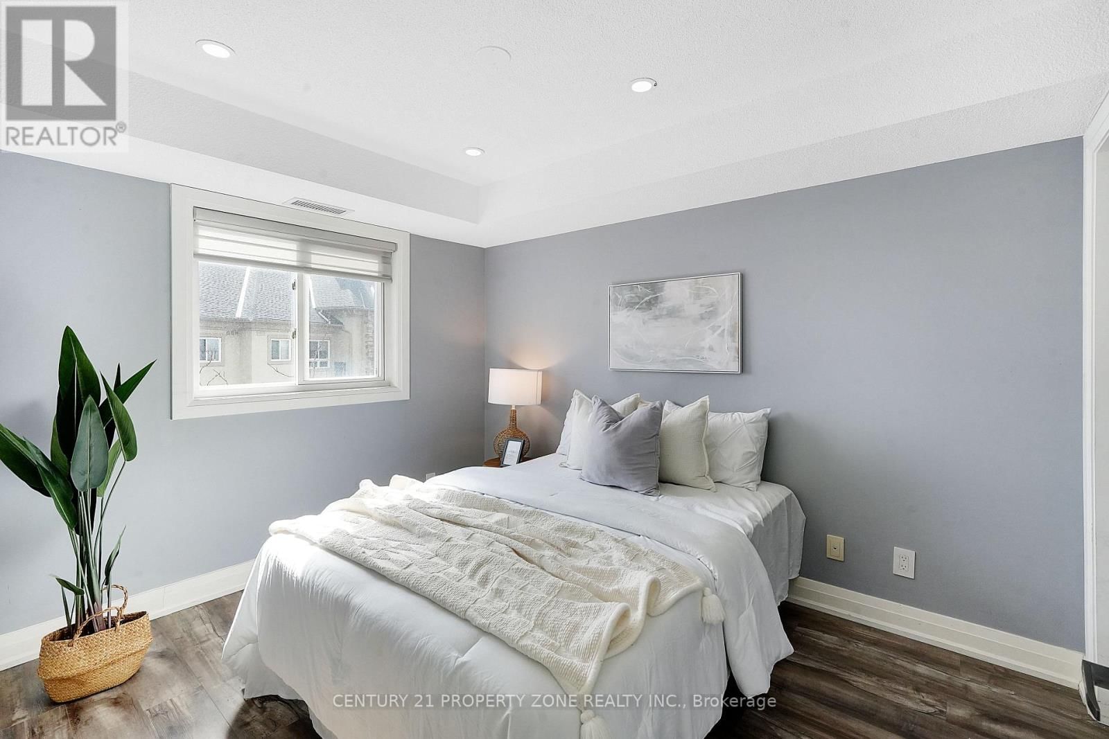 1401 - 8 DAYSPRING CIRCLE Image 11