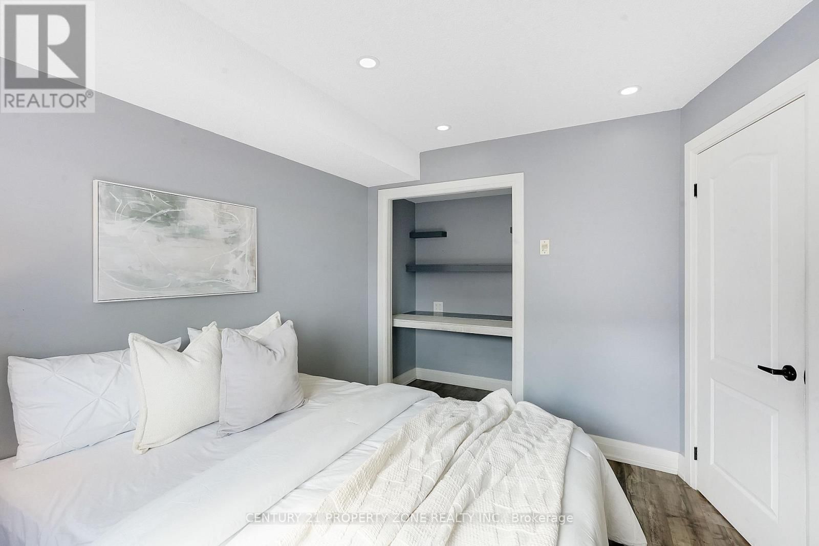 1401 - 8 DAYSPRING CIRCLE Image 12