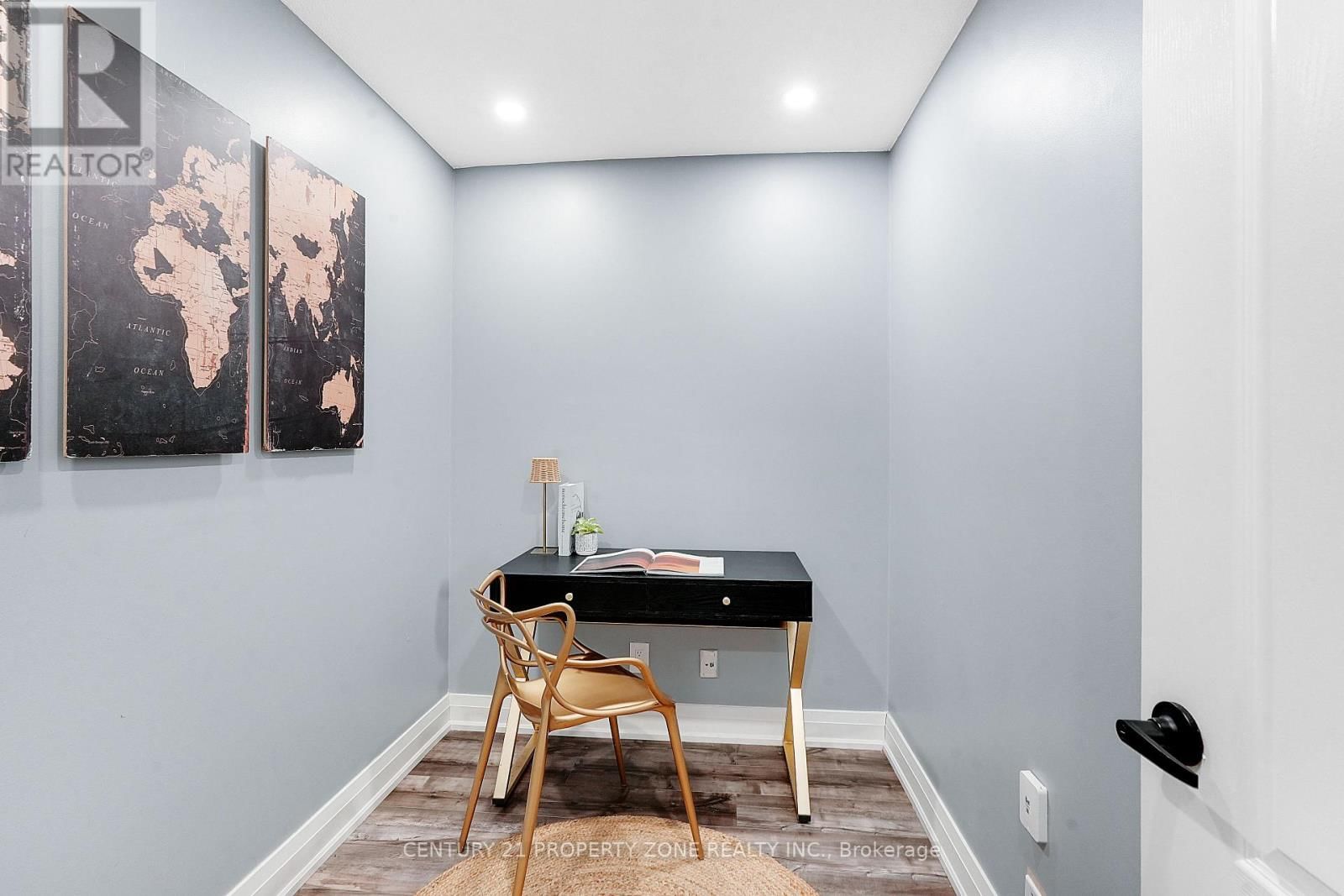 1401 - 8 DAYSPRING CIRCLE Image 21