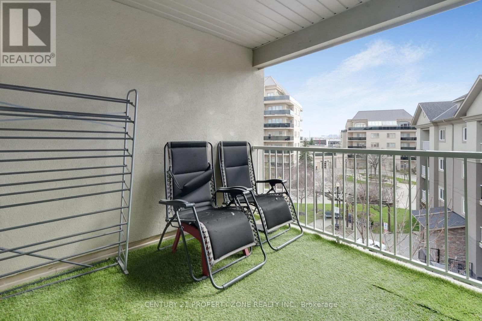 1401 - 8 DAYSPRING CIRCLE Image 25