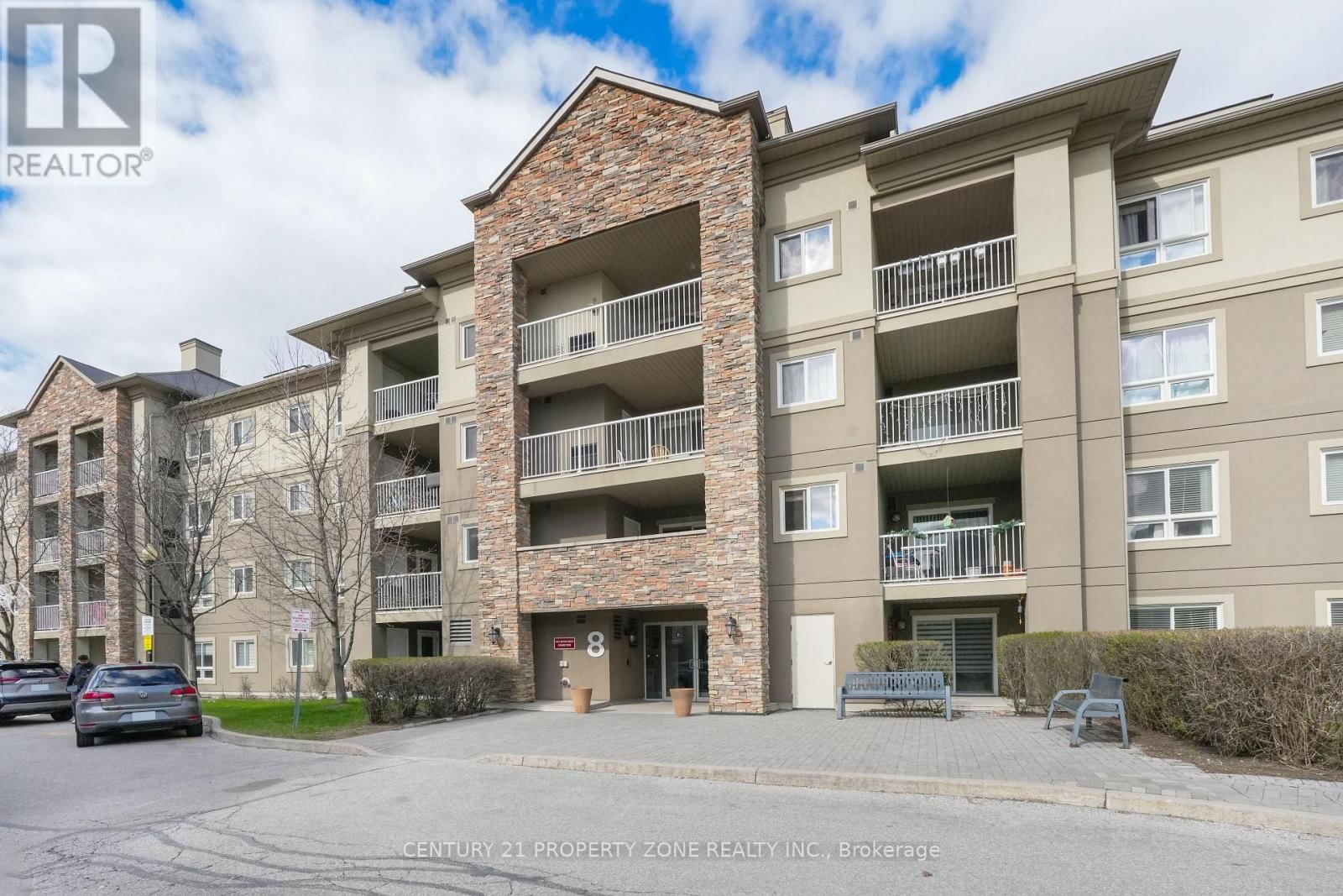 1401 - 8 DAYSPRING CIRCLE Image 3