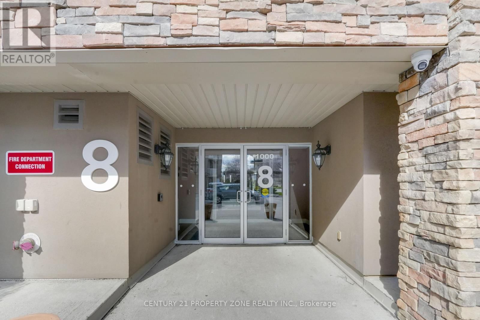 1401 - 8 DAYSPRING CIRCLE Image 4