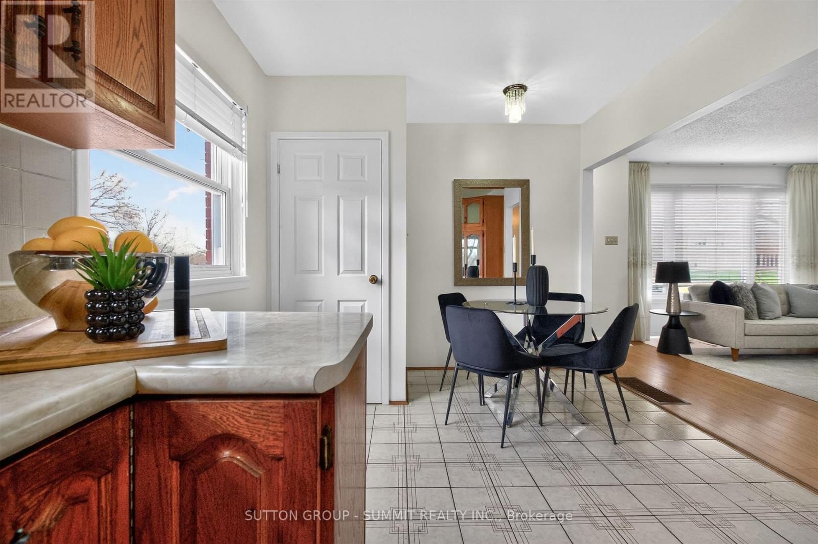 51 BARRHEAD CRESCENT Image 14