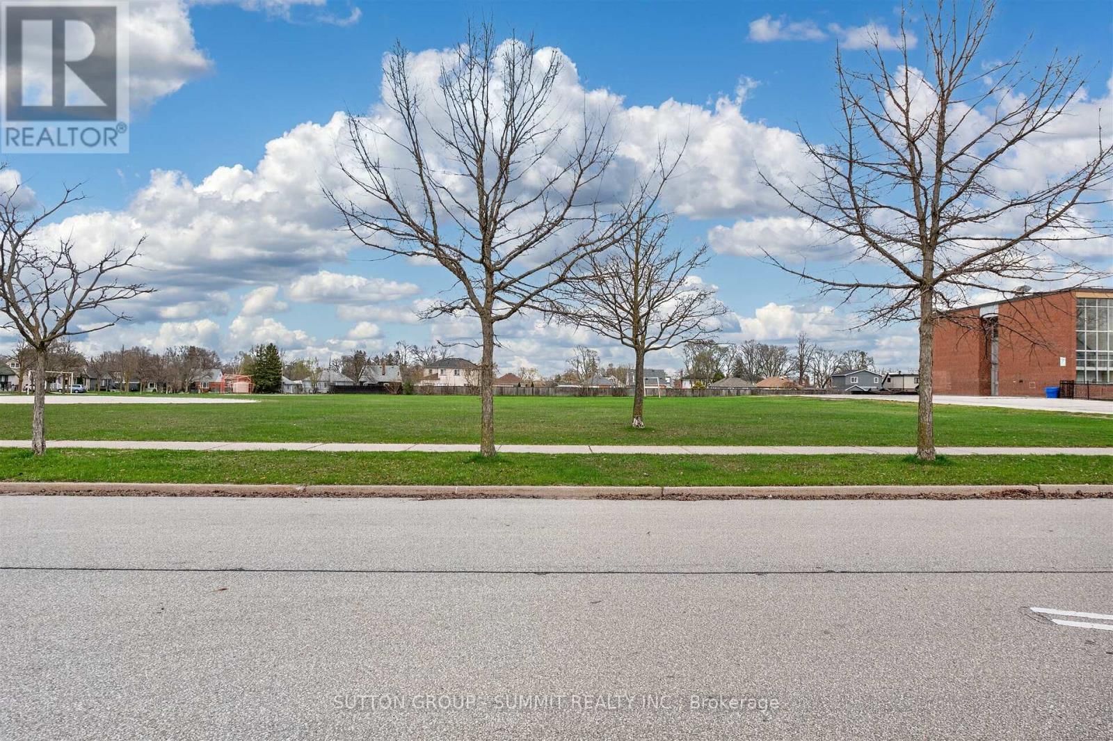 51 BARRHEAD CRESCENT Image 47