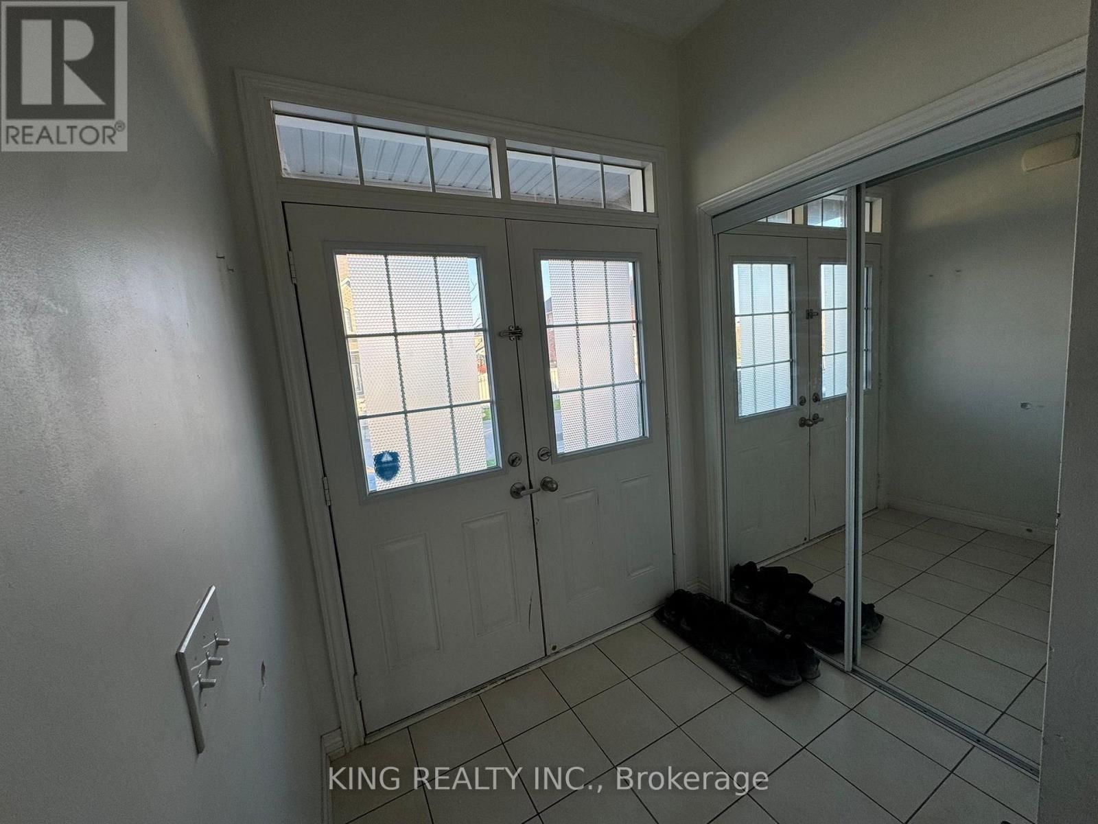 18 EASTLAKE ROAD Image 1