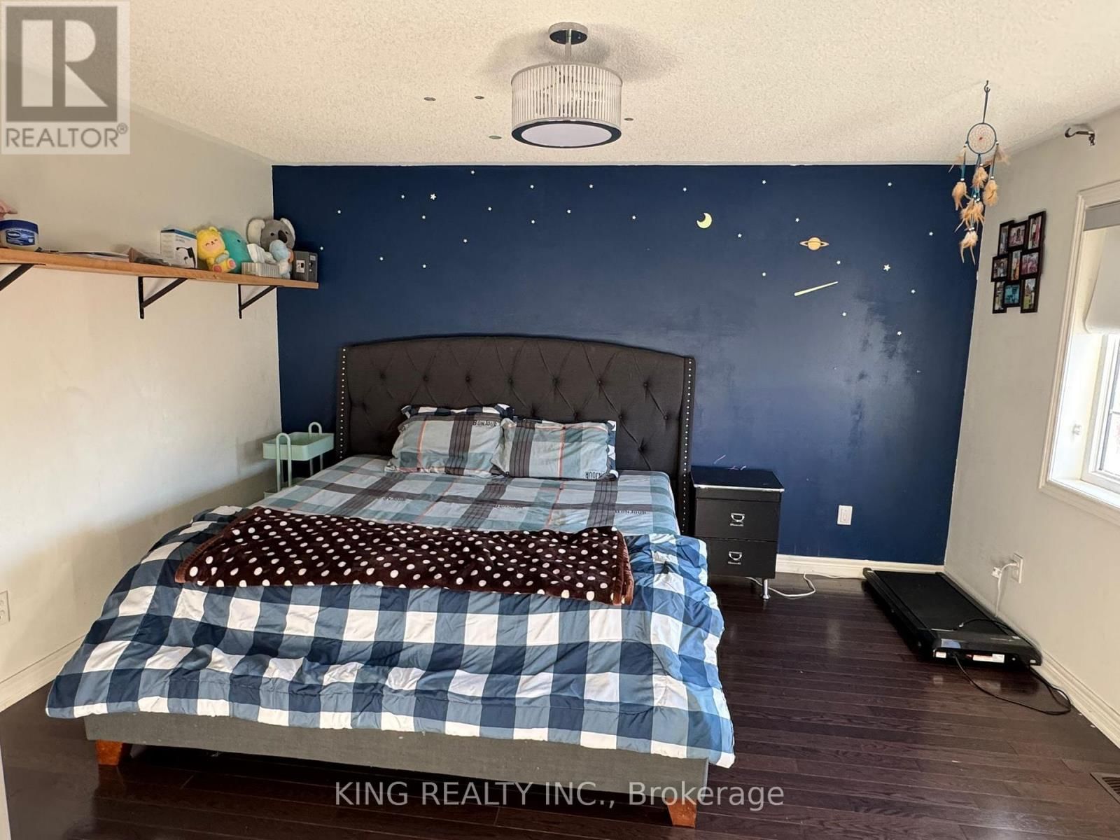 18 EASTLAKE ROAD Image 24