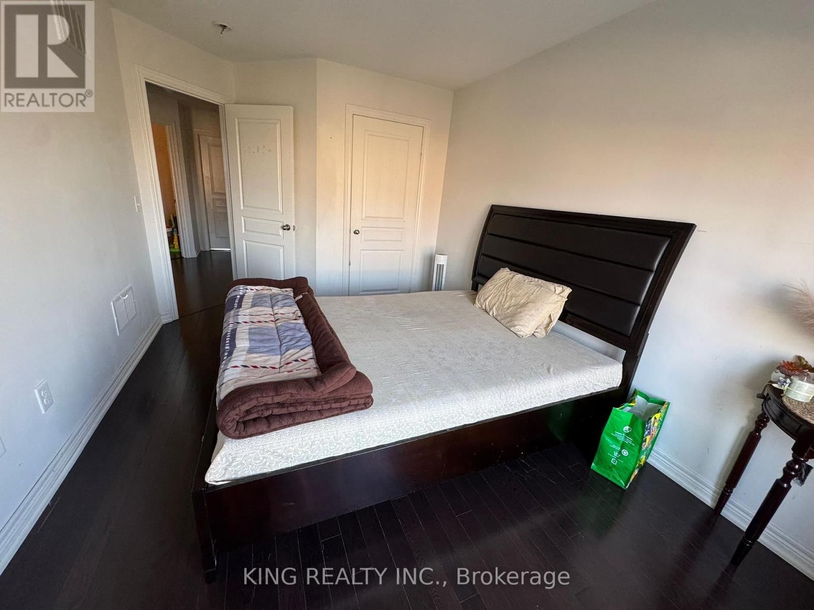 18 EASTLAKE ROAD Image 25