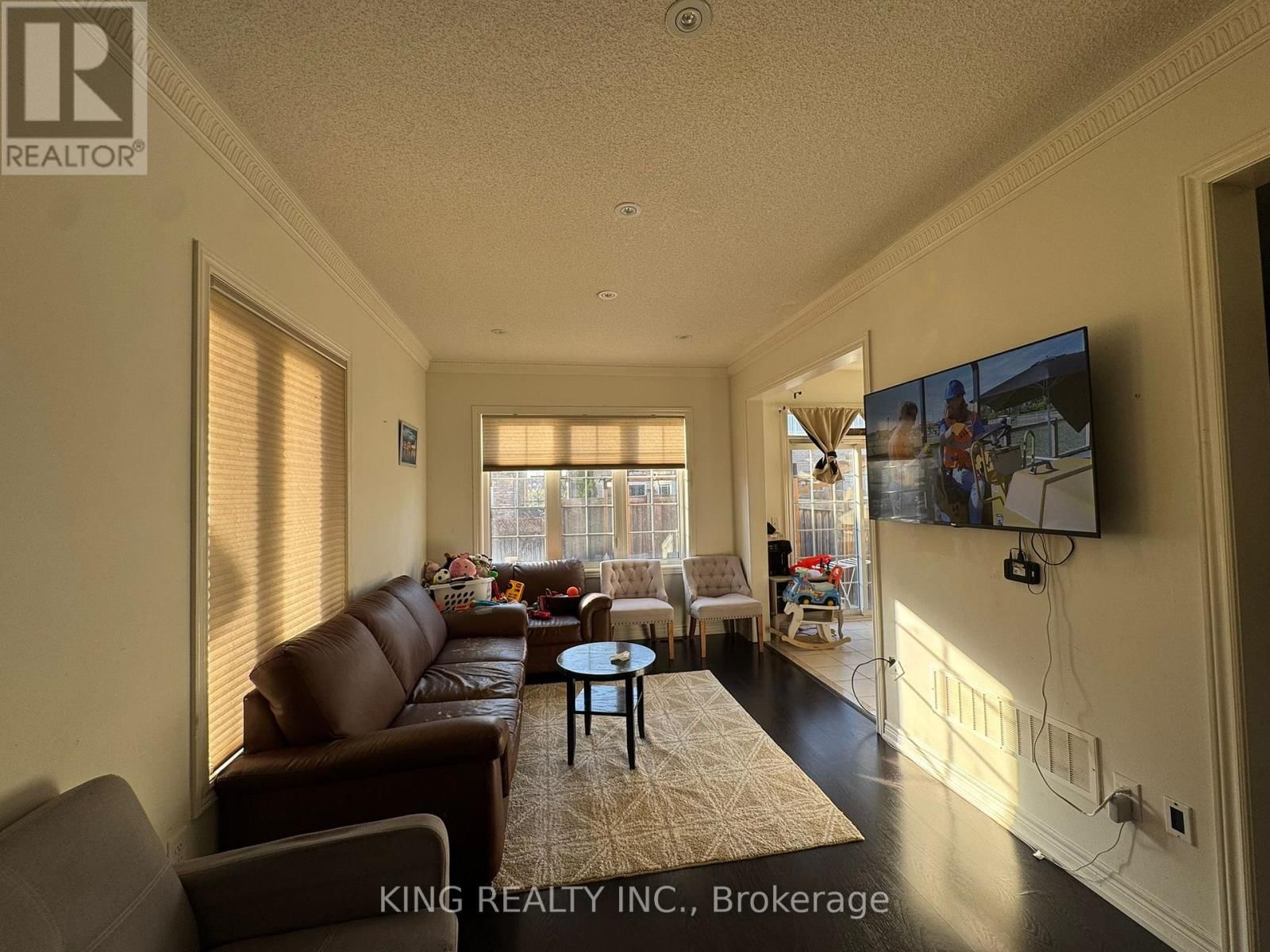 18 EASTLAKE ROAD Image 3