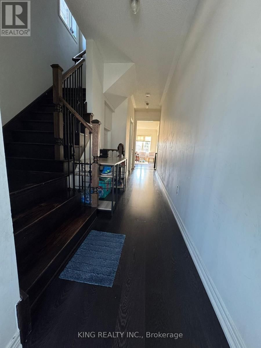 18 EASTLAKE ROAD Image 9