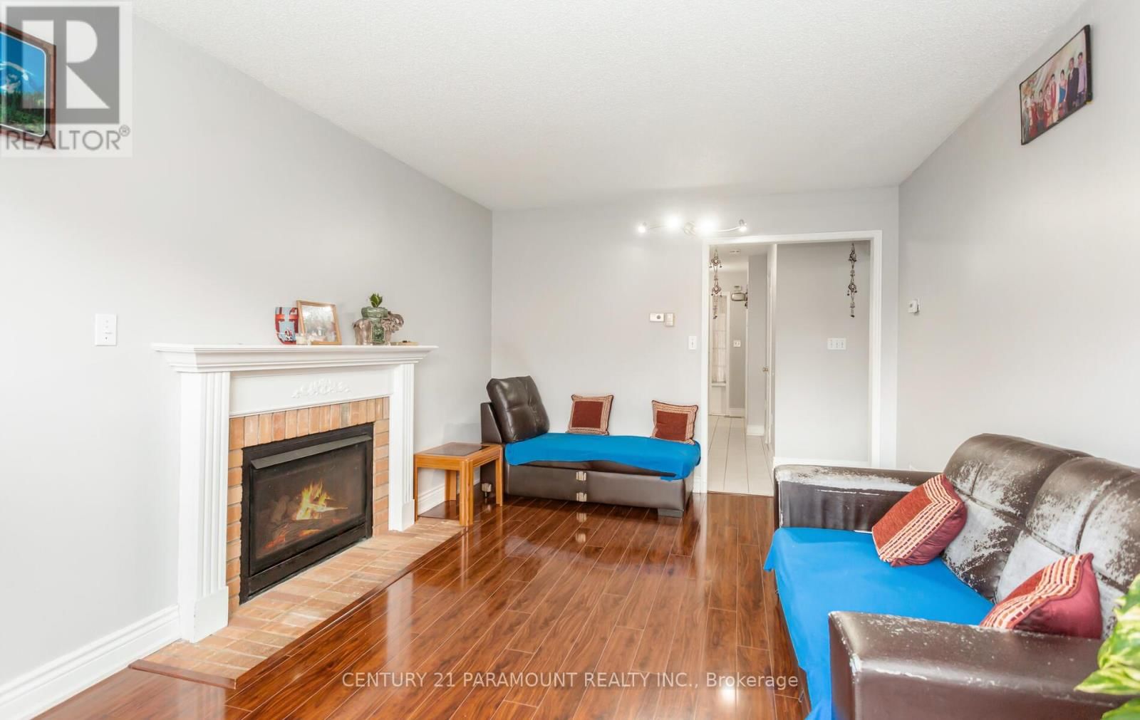 106 WILDBERRY CRESCENT Image 12