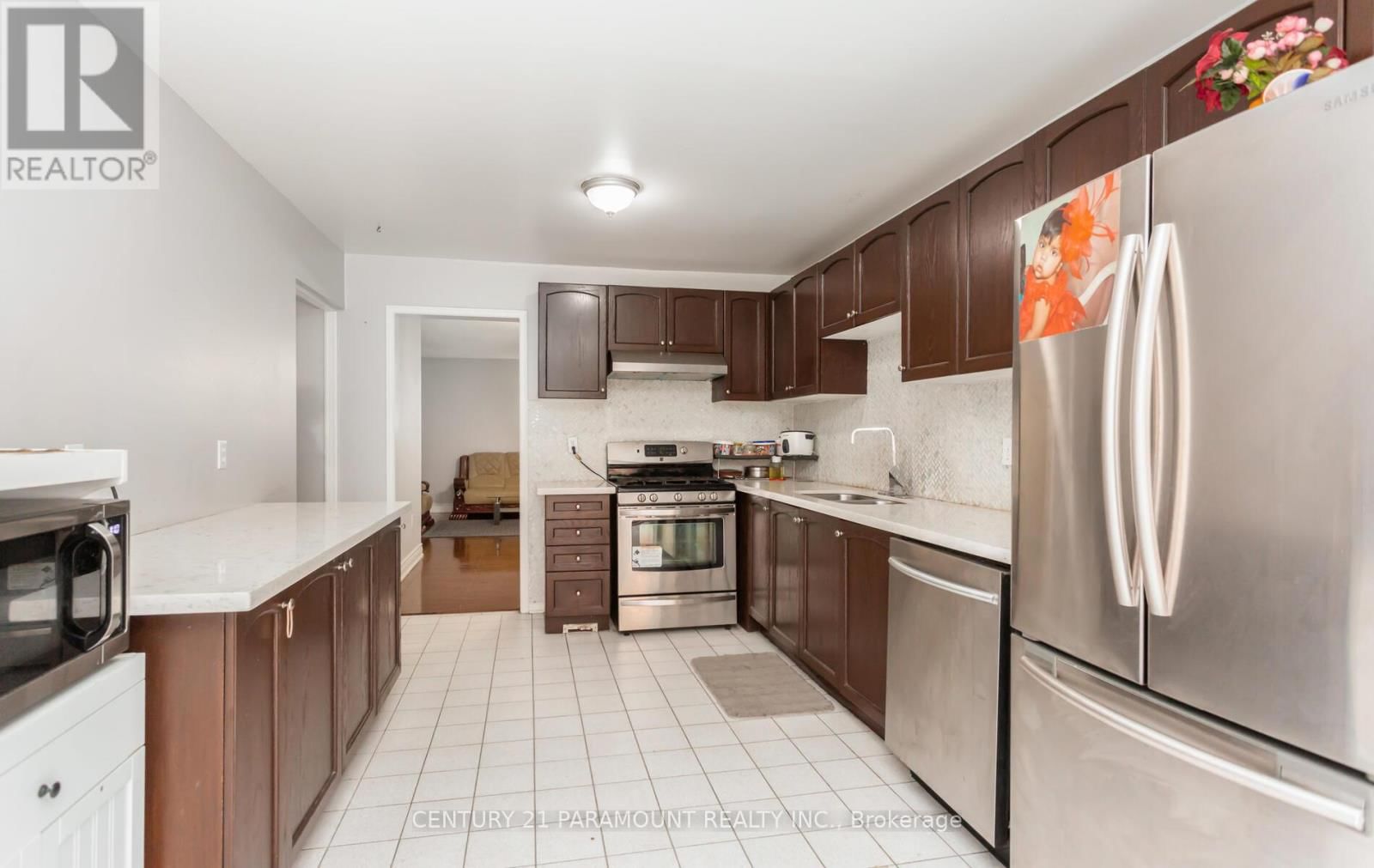 106 WILDBERRY CRESCENT Image 15