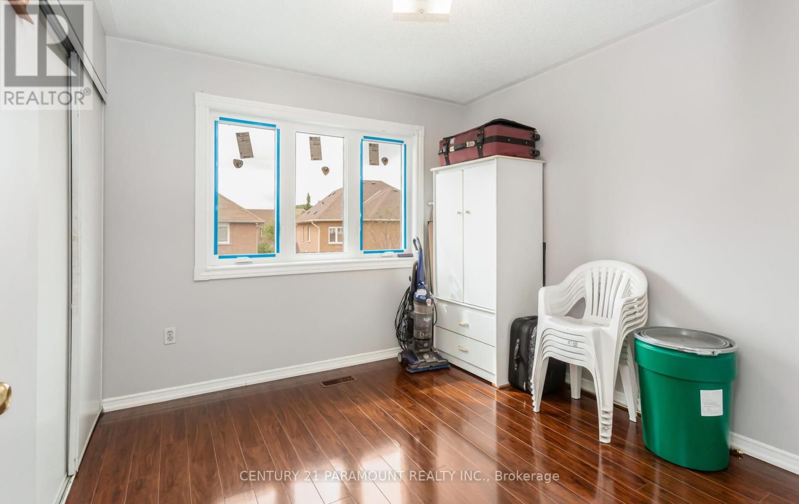 106 WILDBERRY CRESCENT Image 25