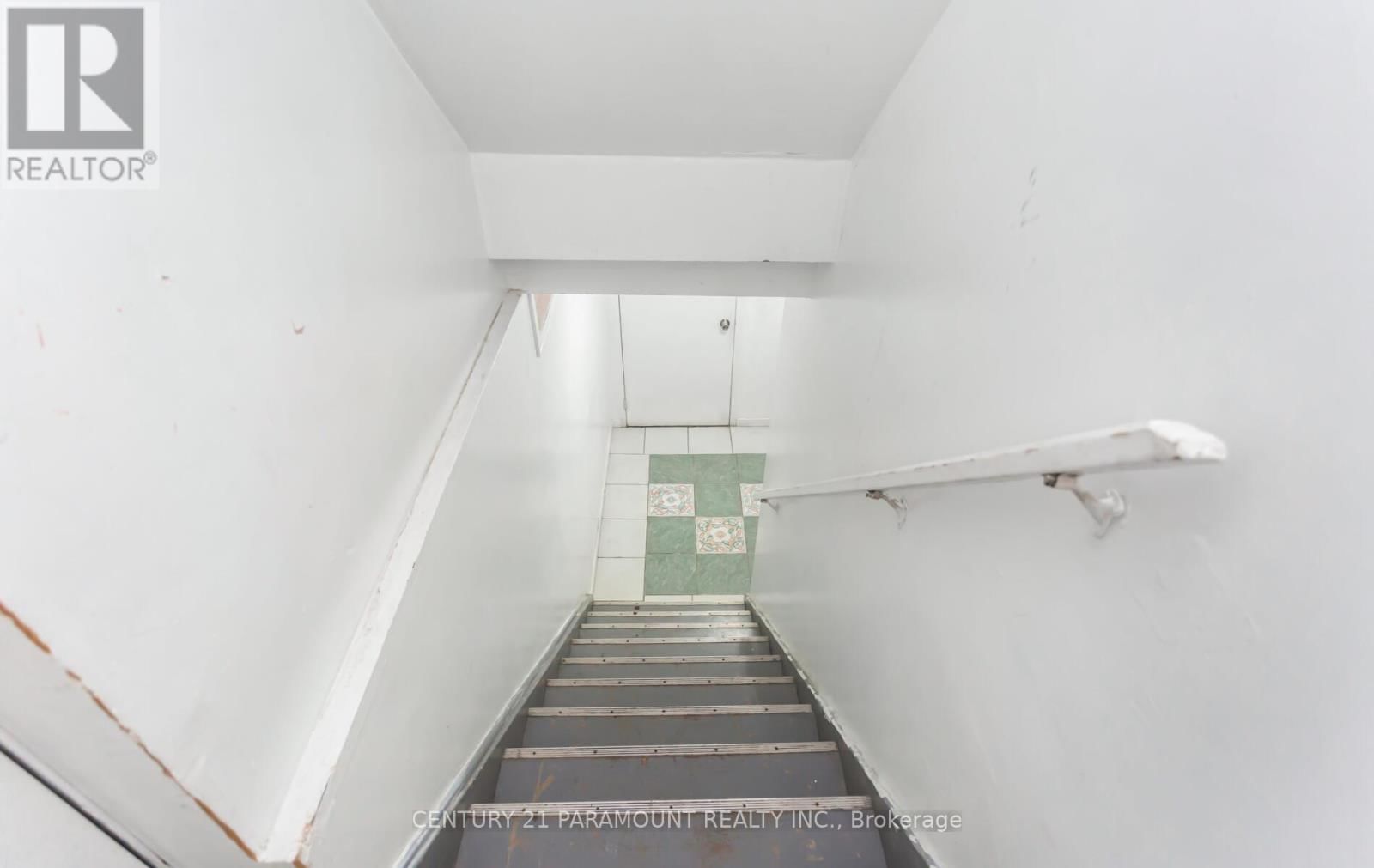 106 WILDBERRY CRESCENT Image 32