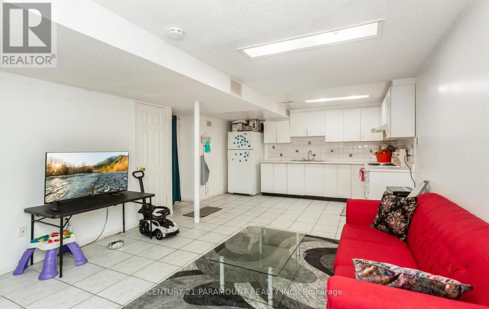 106 WILDBERRY CRESCENT Image 33