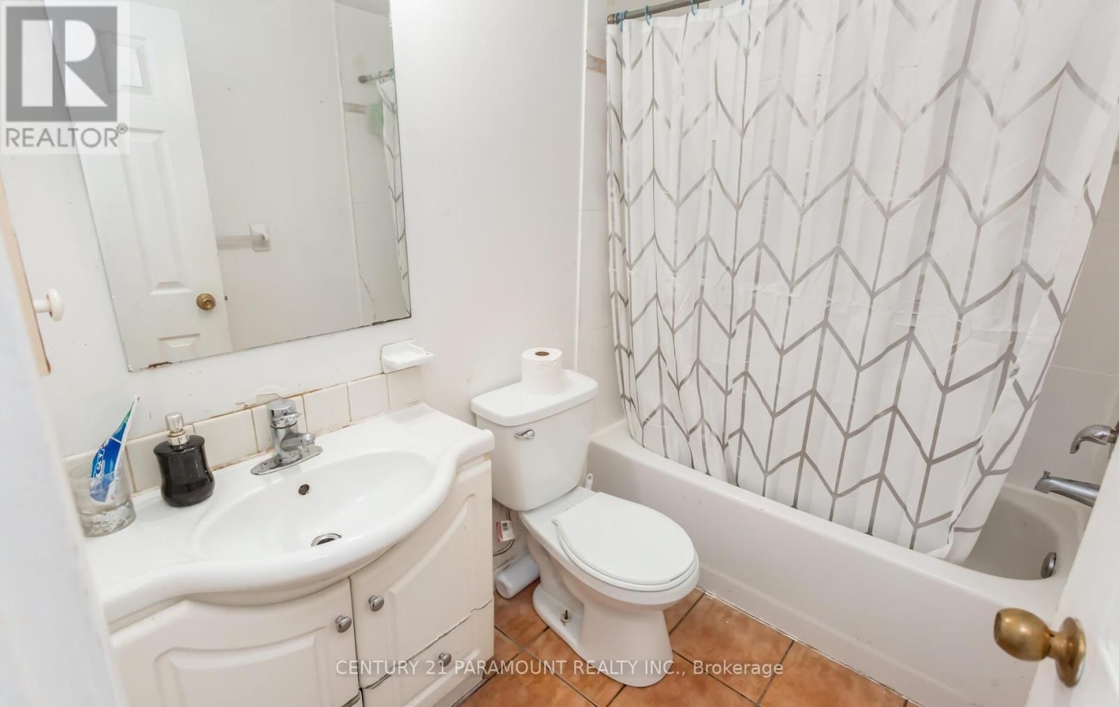 106 WILDBERRY CRESCENT Image 37