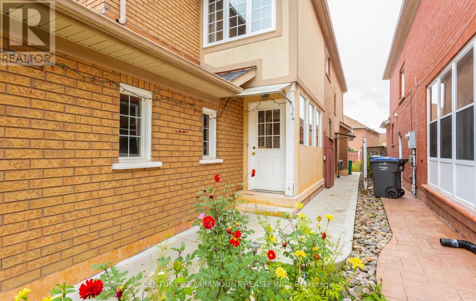 106 WILDBERRY CRESCENT Image 4