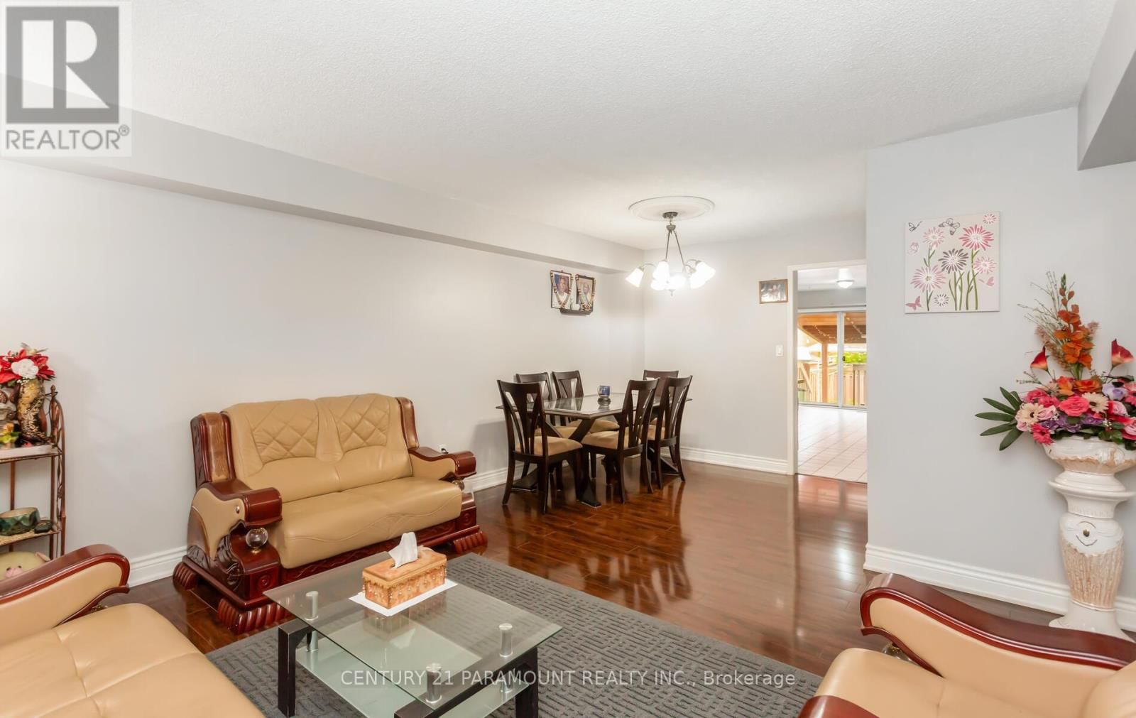 106 WILDBERRY CRESCENT Image 9