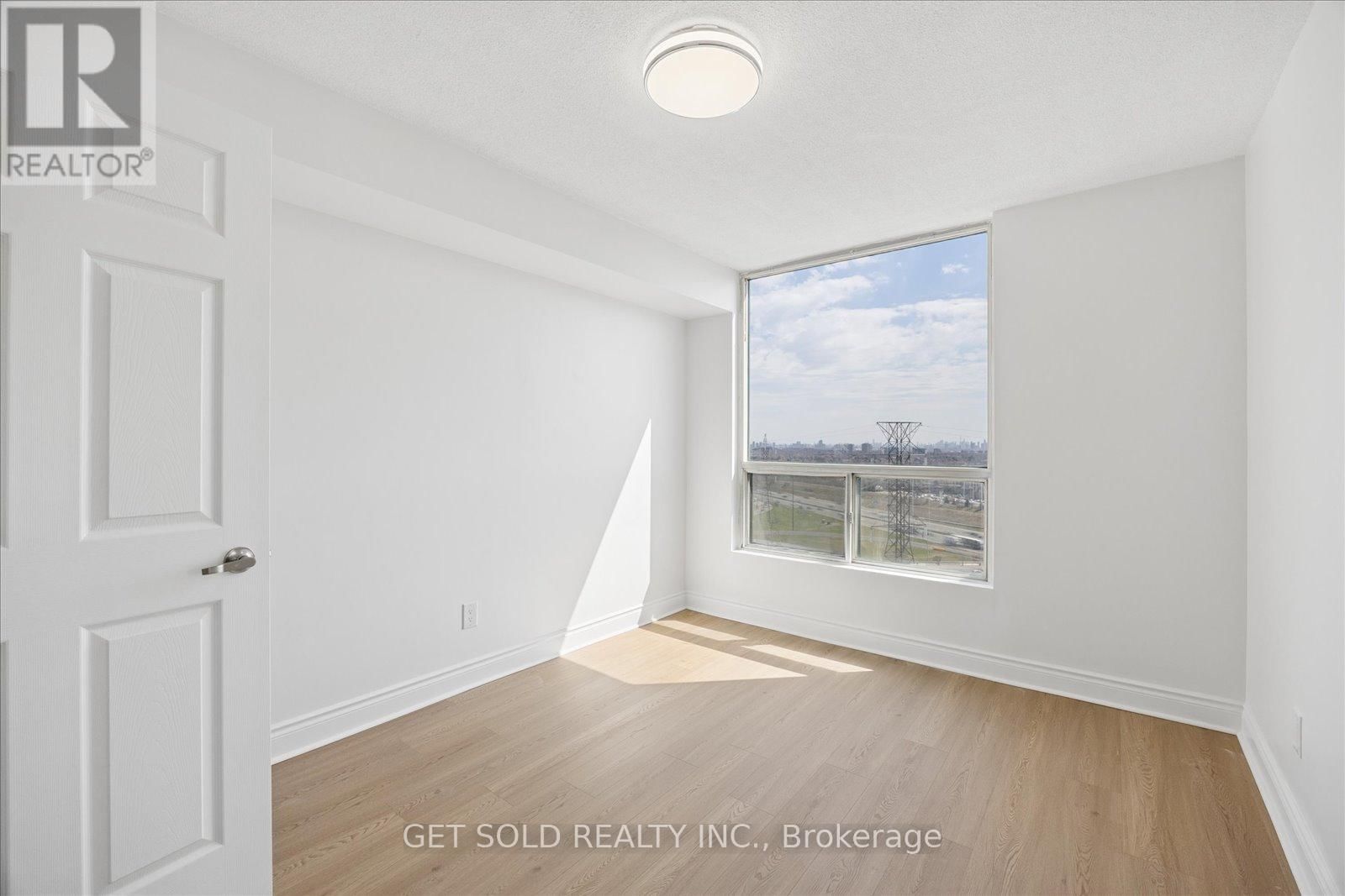 1804 - 4460 TUCANA COURT Image 10