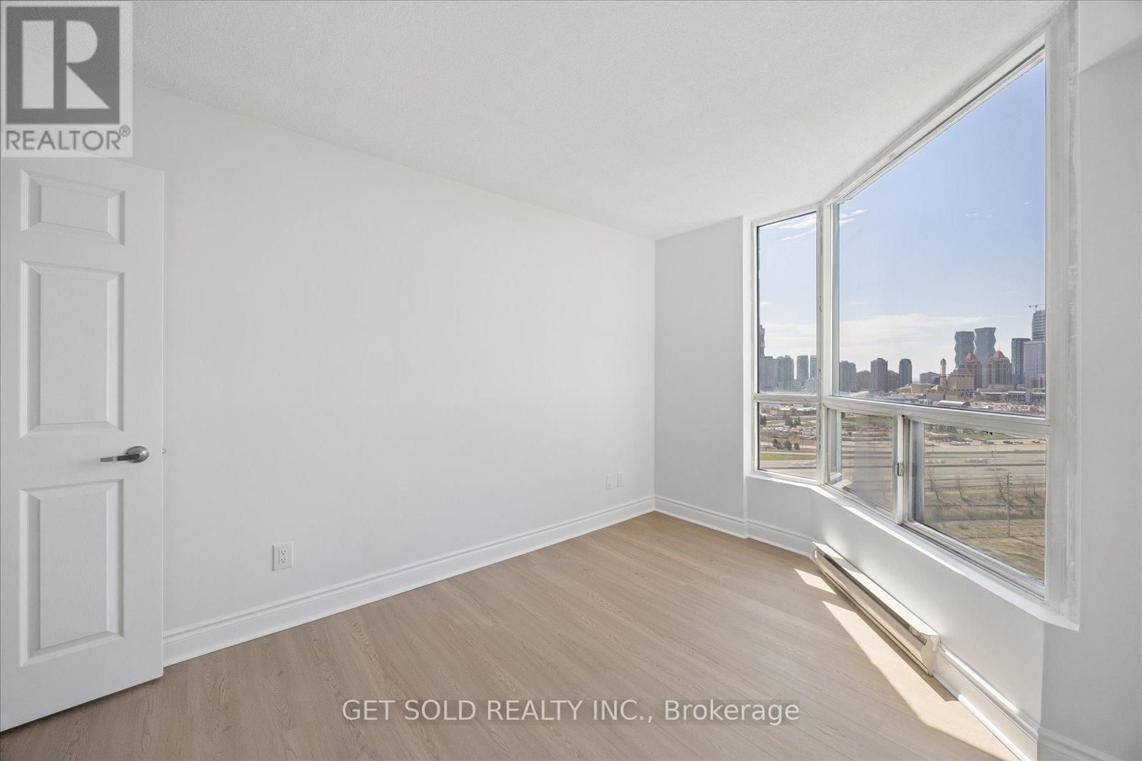 1804 - 4460 TUCANA COURT Image 12