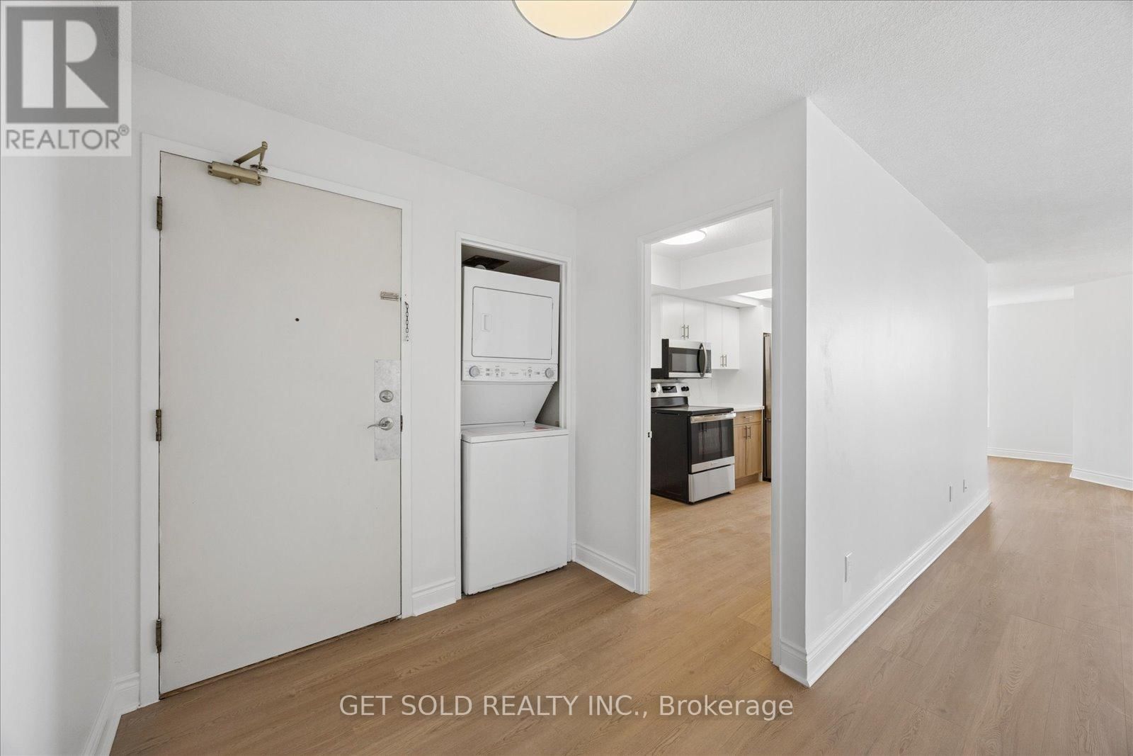 1804 - 4460 TUCANA COURT Image 2