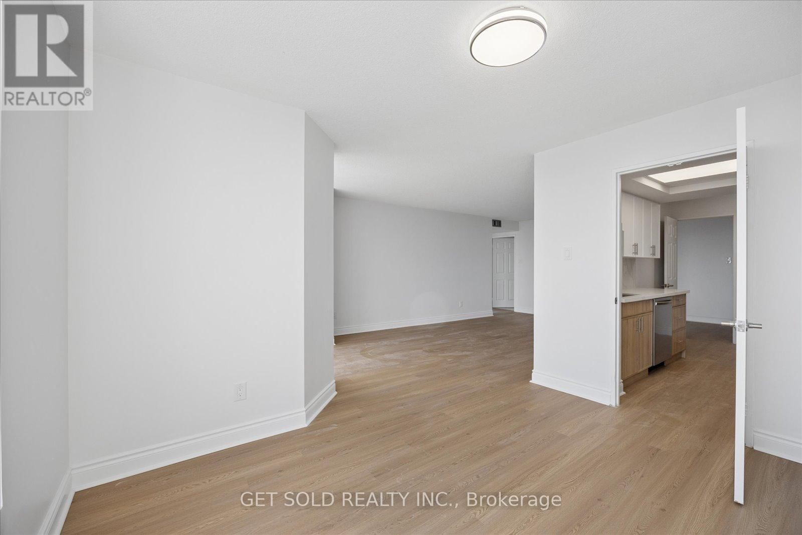 1804 - 4460 TUCANA COURT Image 8