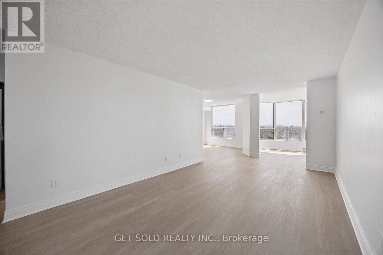 1804 - 4460 TUCANA COURT Image 9