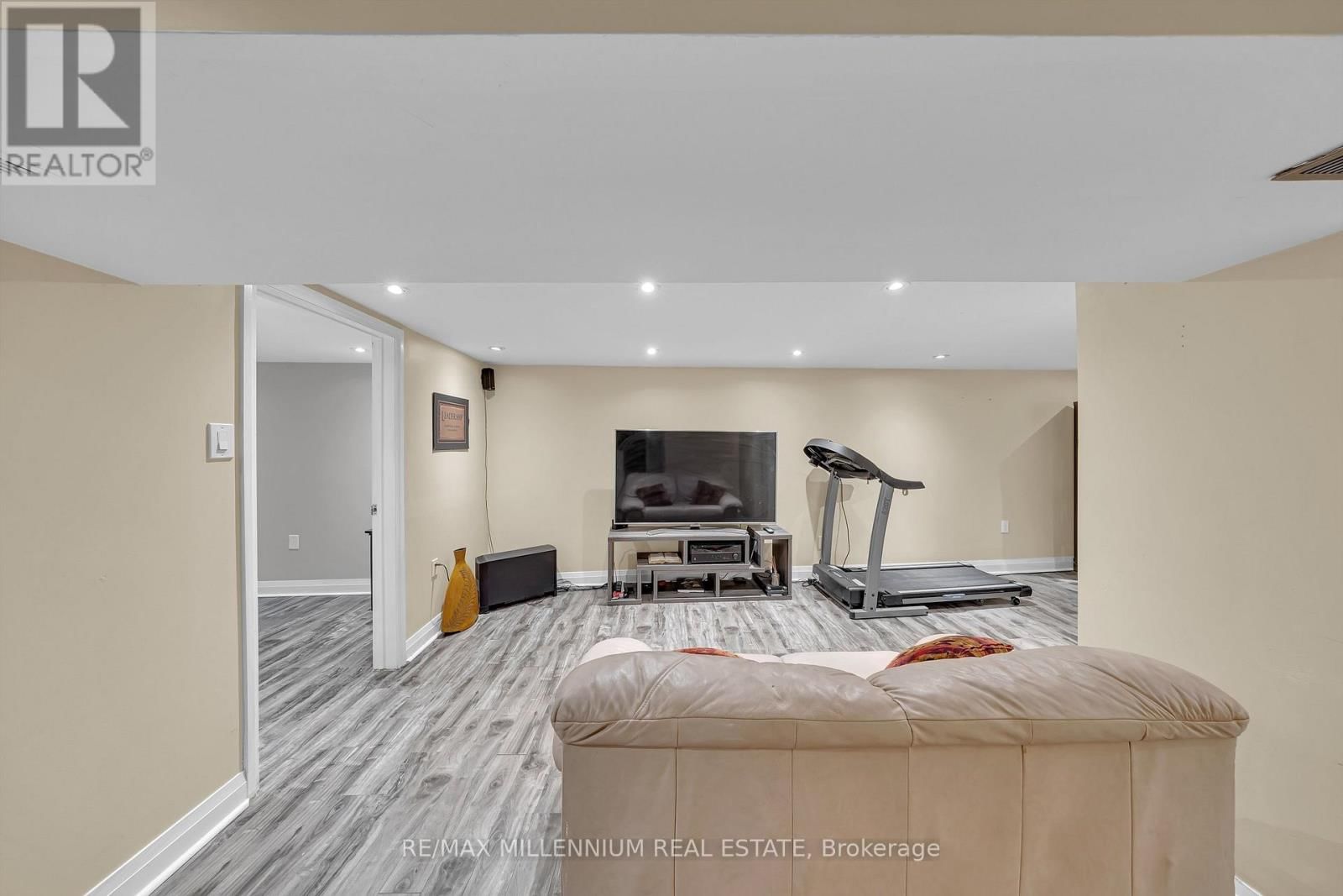 5 - 10 GRANDRAVINE DRIVE Image 28