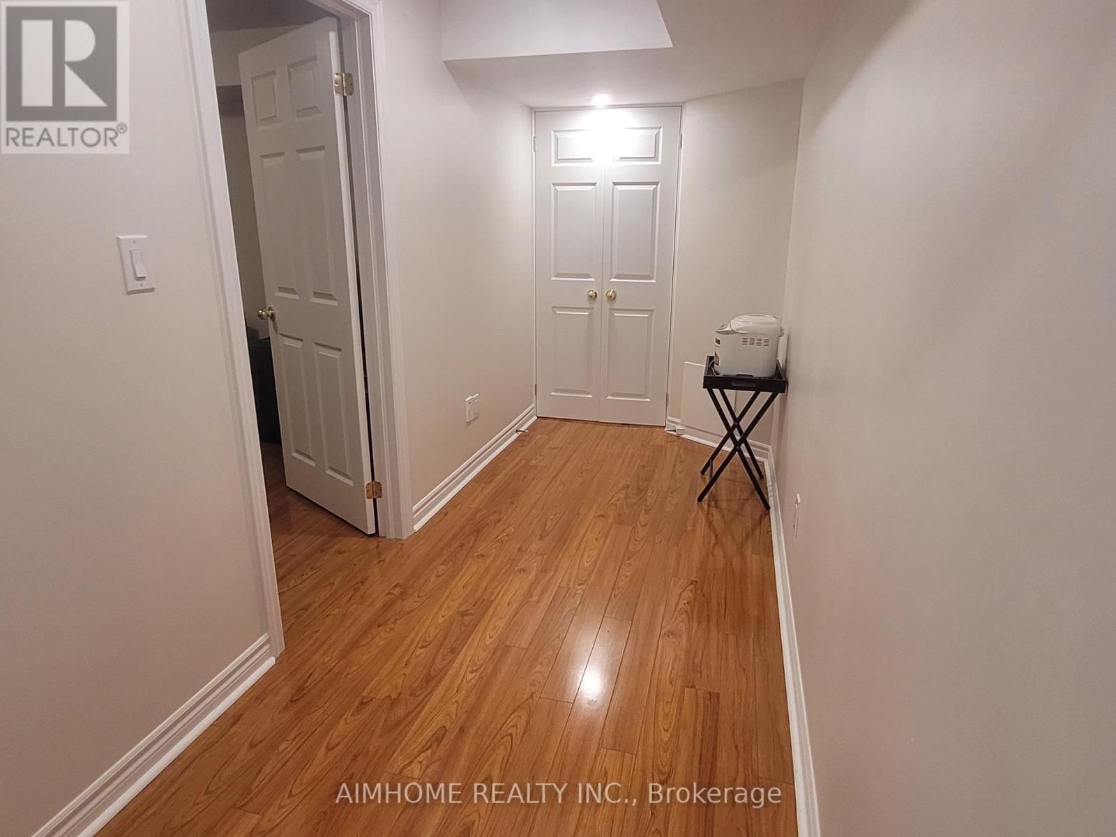 42 PIANE AVENUE Image 17