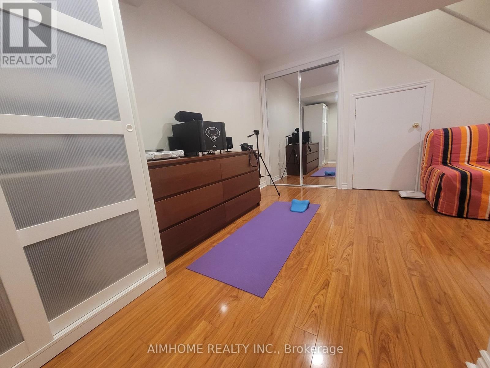 42 PIANE AVENUE Image 20