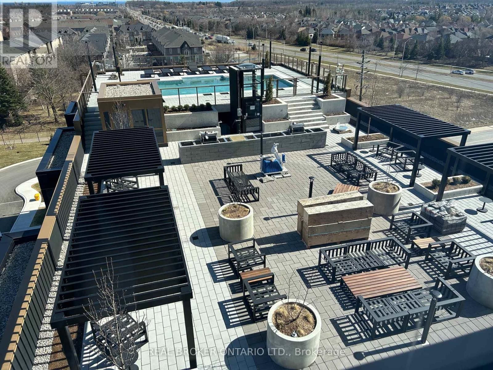 703 - 2333 KHALSA GATE Image 15