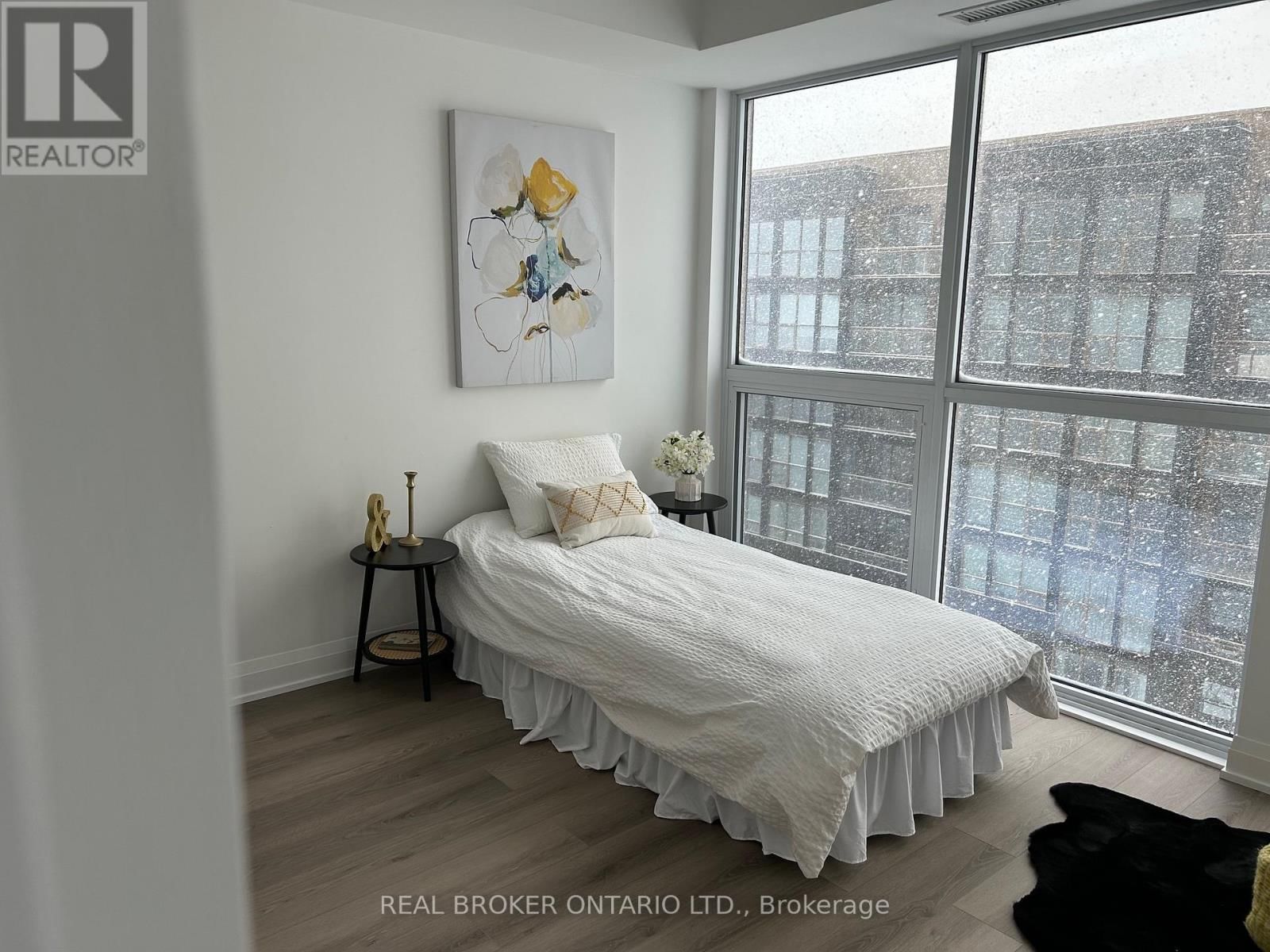 703 - 2333 KHALSA GATE Image 18