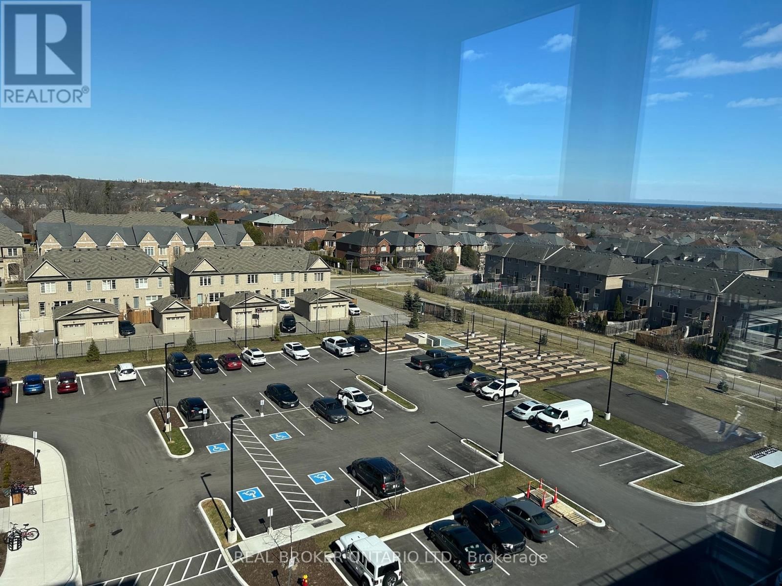 703 - 2333 KHALSA GATE Image 19