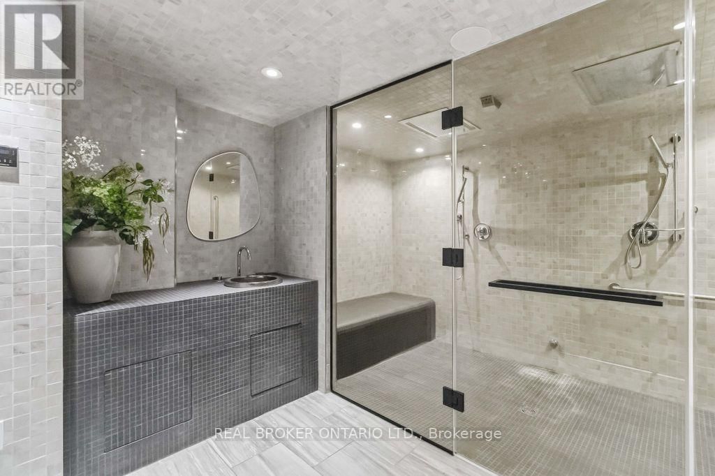 703 - 2333 KHALSA GATE Image 25