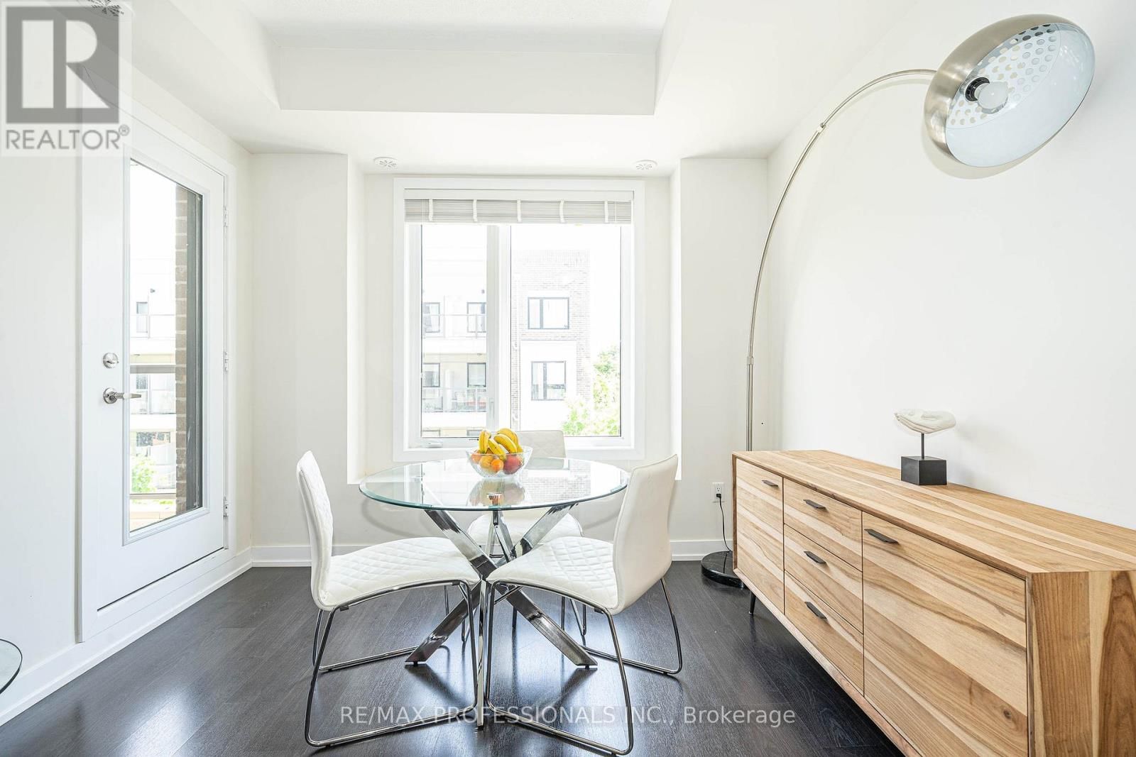 320 - 6 DRUMMOND STREET Image 7