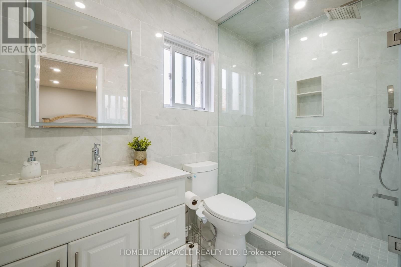 18 PRAIRIE ROSE CIRCLE Image 17