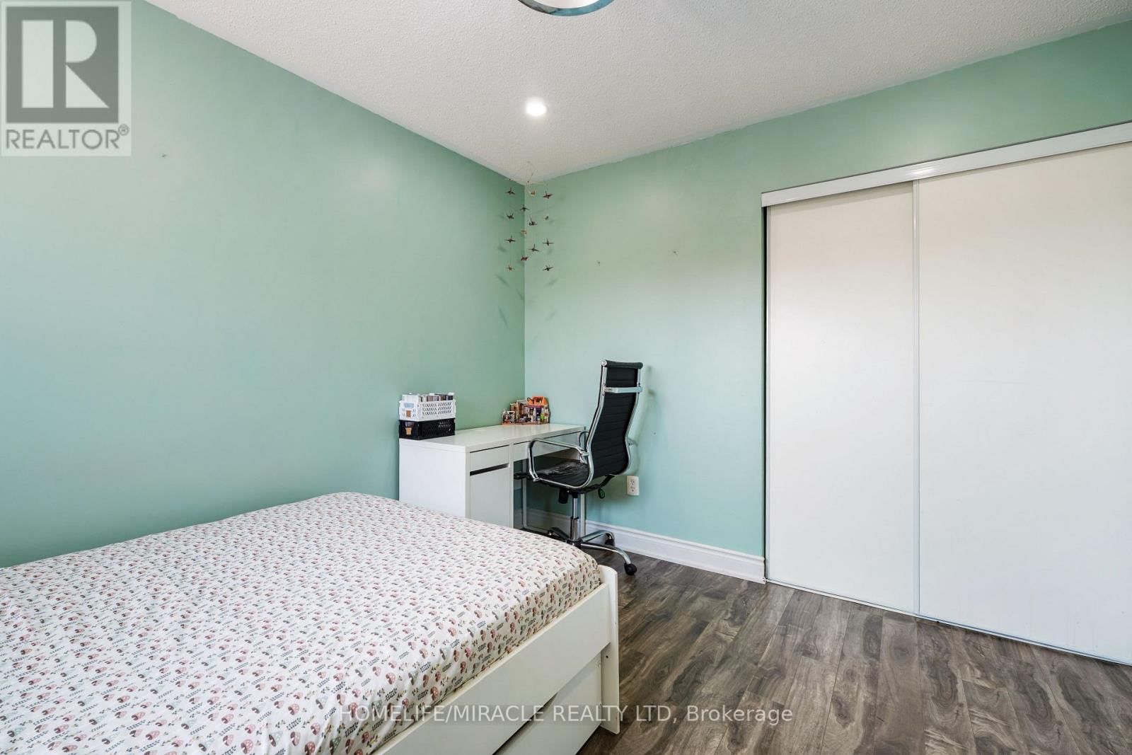 18 PRAIRIE ROSE CIRCLE Image 19