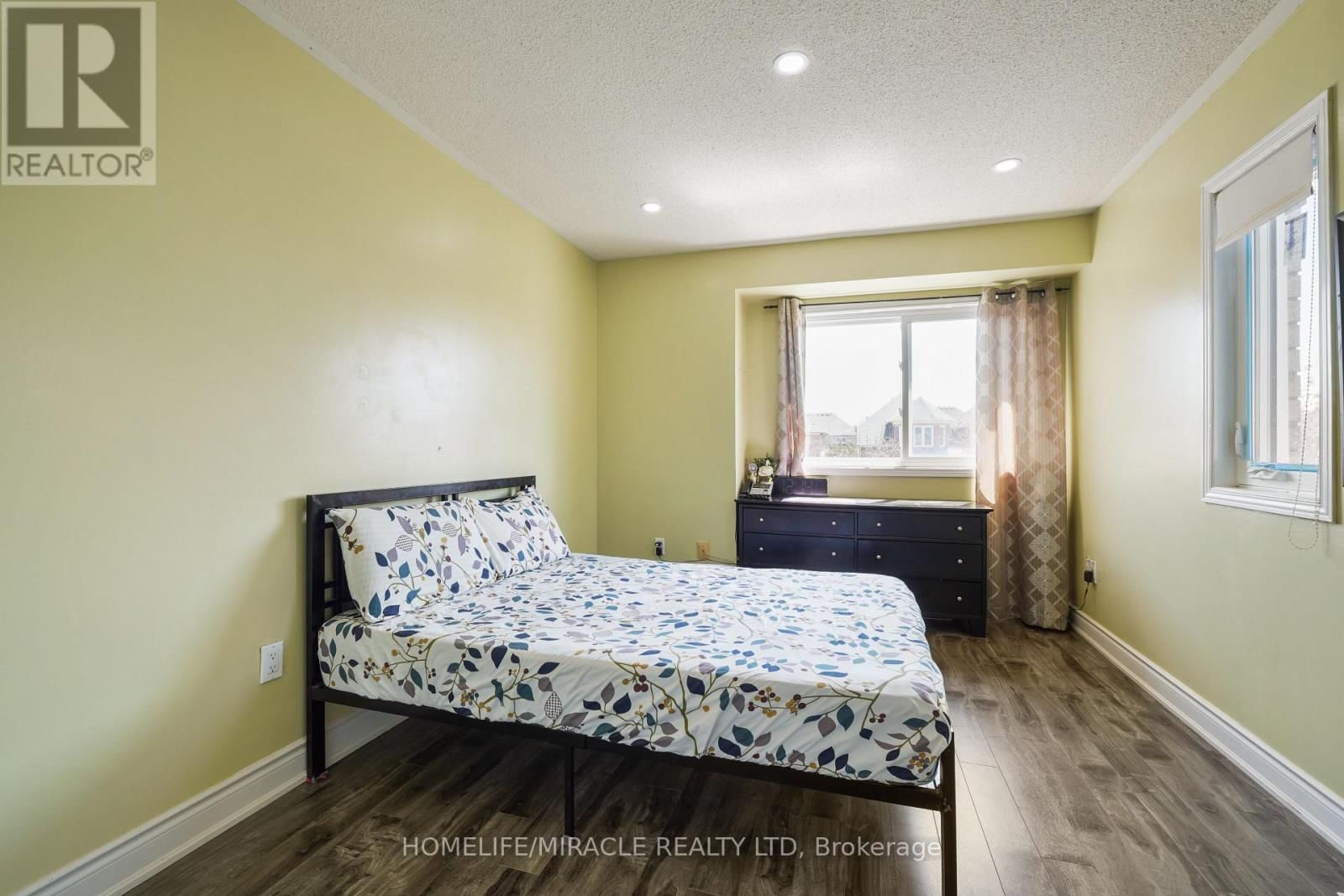 18 PRAIRIE ROSE CIRCLE Image 21