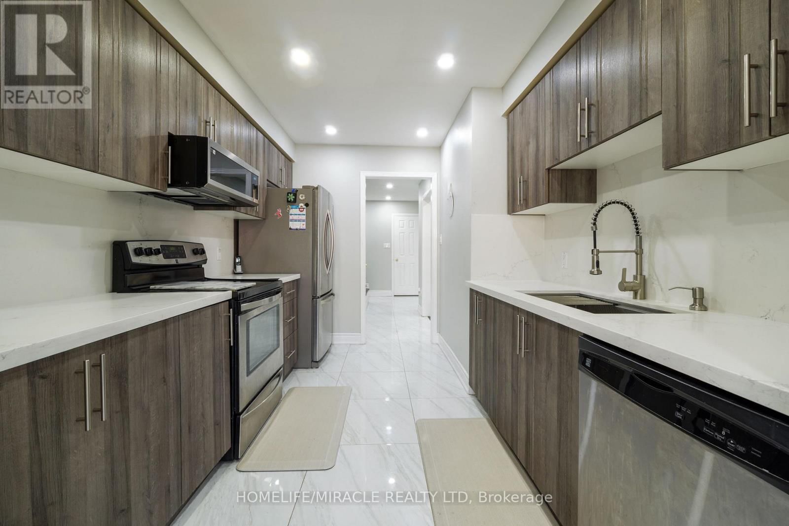 18 PRAIRIE ROSE CIRCLE Image 9