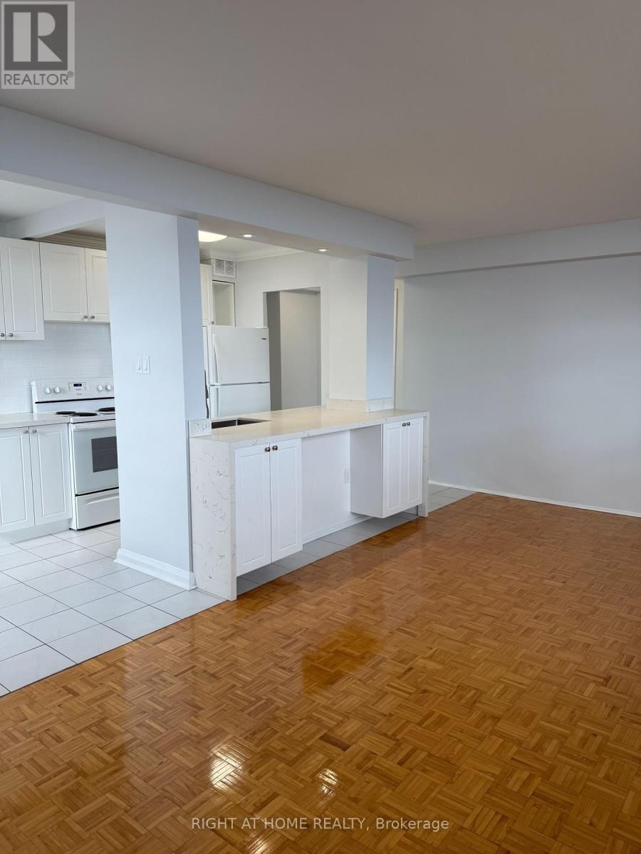 802 - 2663 LAKE SHORE BOULEVARD WEST Image 11